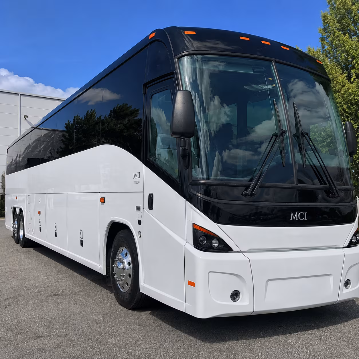 find the perfect transportation for your next airport transfer 1