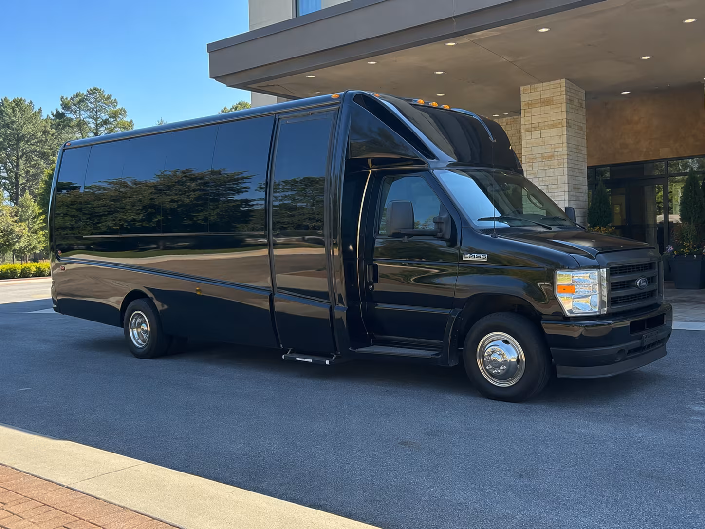 find the perfect transportation for your next corporate event 1