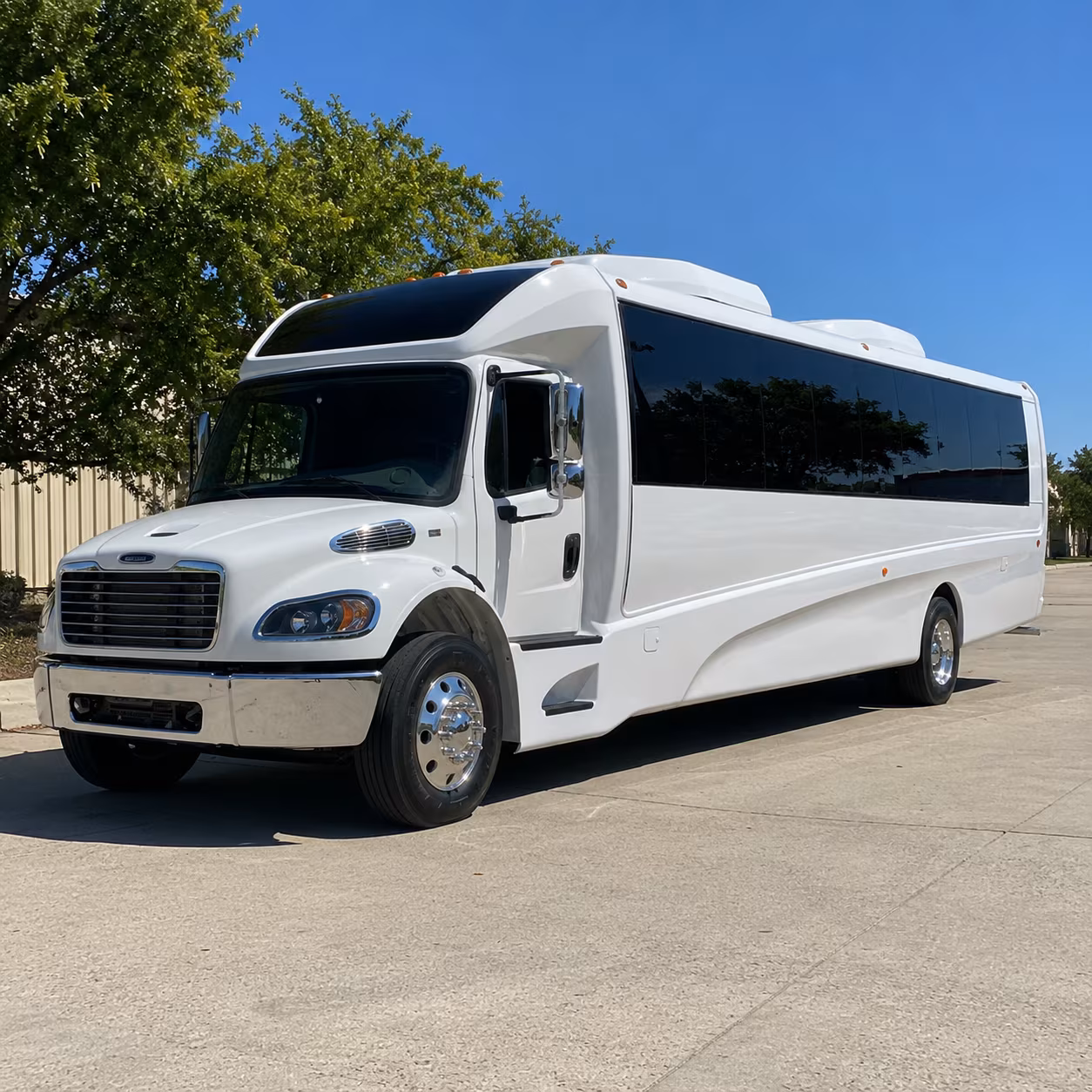 temple 28 passenger minibus